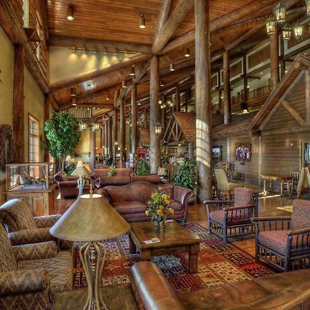 The Keeter Center At College Of The Ozarks Apartment Hollister Bagian luar foto